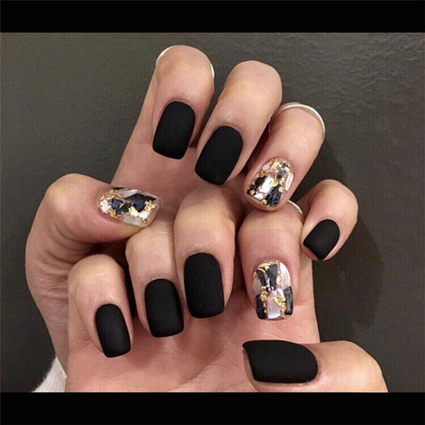 Wearing Black Frosted Shell Fake Nails - Angel's Dream